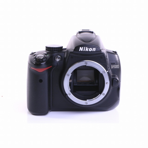 Nikon D5000 SLR-Digitalkamera (Body) (sehr gut)